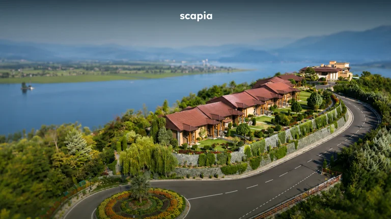 Stays near Kashmir Great Lakes